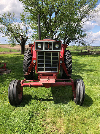 New tires on the IH 786